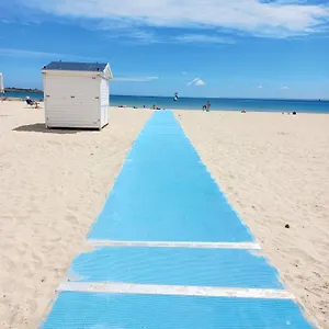 https://studio-du-dpart-pour-les-les.inbrittany.com